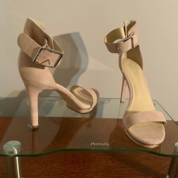 Calvin Klein Vivian Kid Suede Platform Sandals - Picture 2 of 2